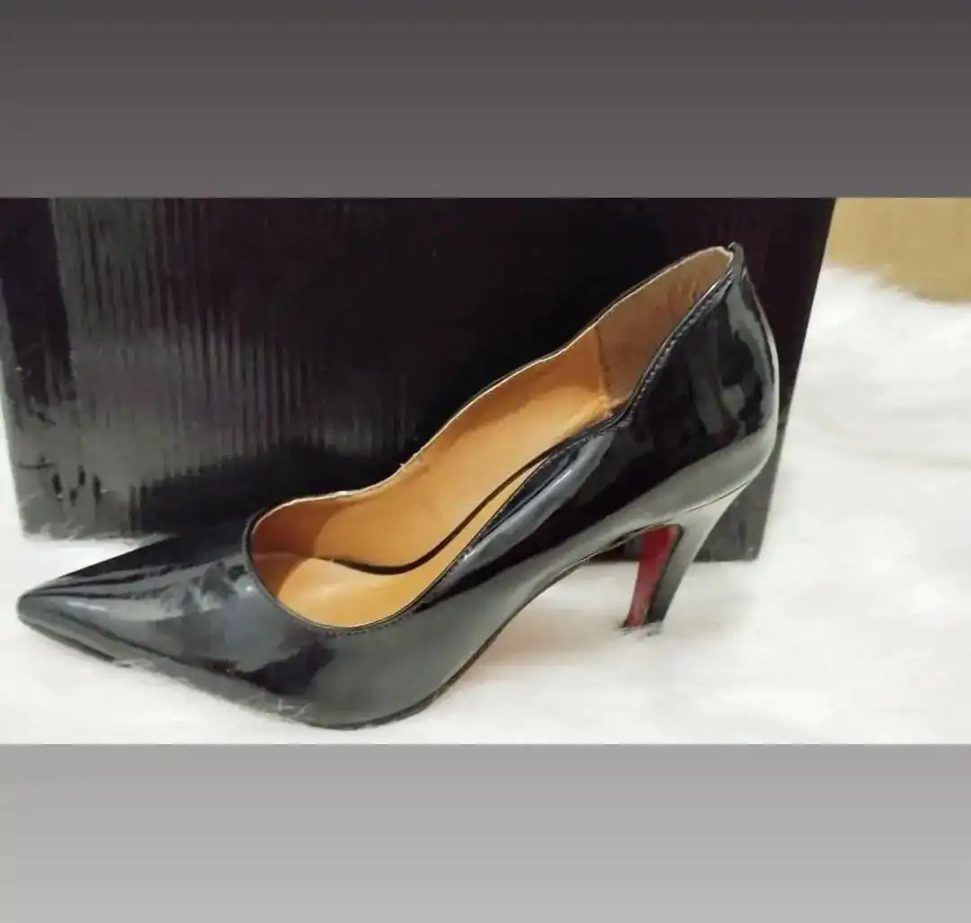 Sapato Scarpin Preto Tam 35