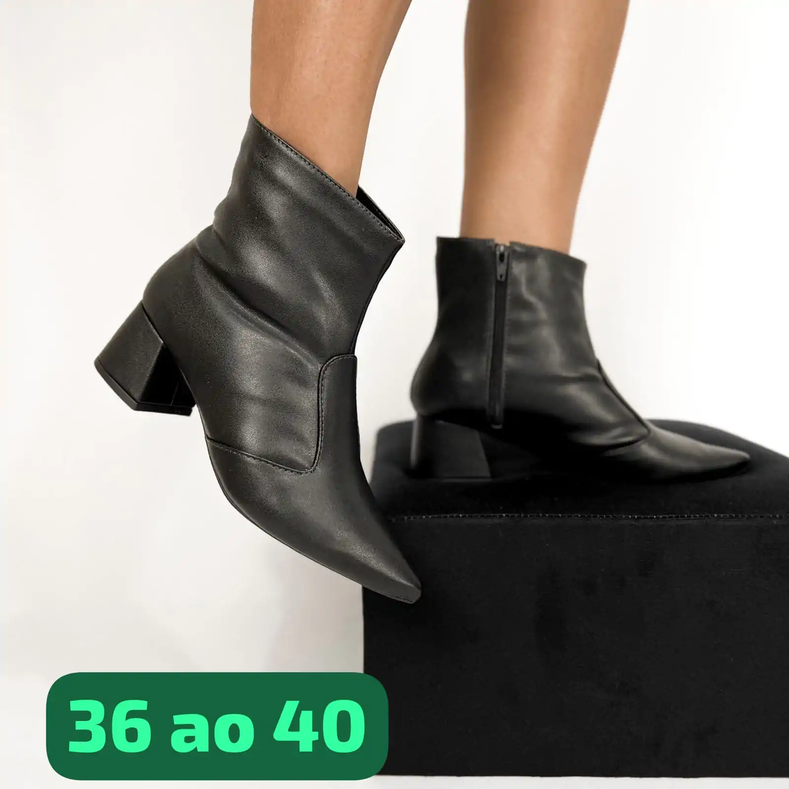 Bota de Couro Sintético Preto